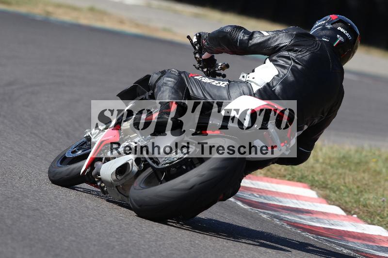 Archiv-2022/50 09.08.2022 MSS und TÖFF Track Day ADR/Gruppe gelb/backside